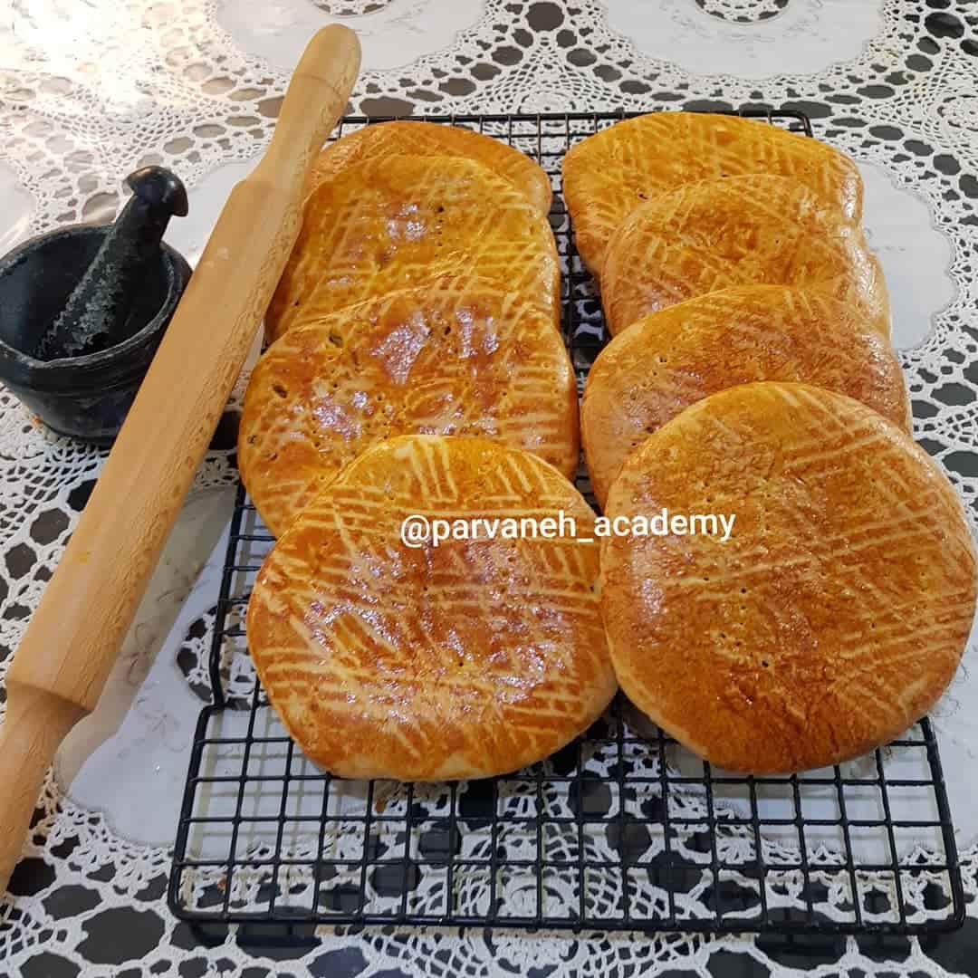 طرز تهیه نان اهری